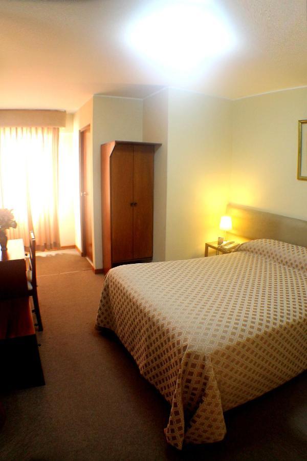 Hotel Melodia Лима Екстериор снимка