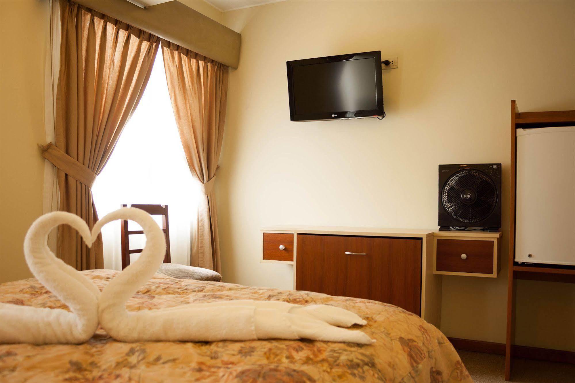 Hotel Melodia Лима Екстериор снимка