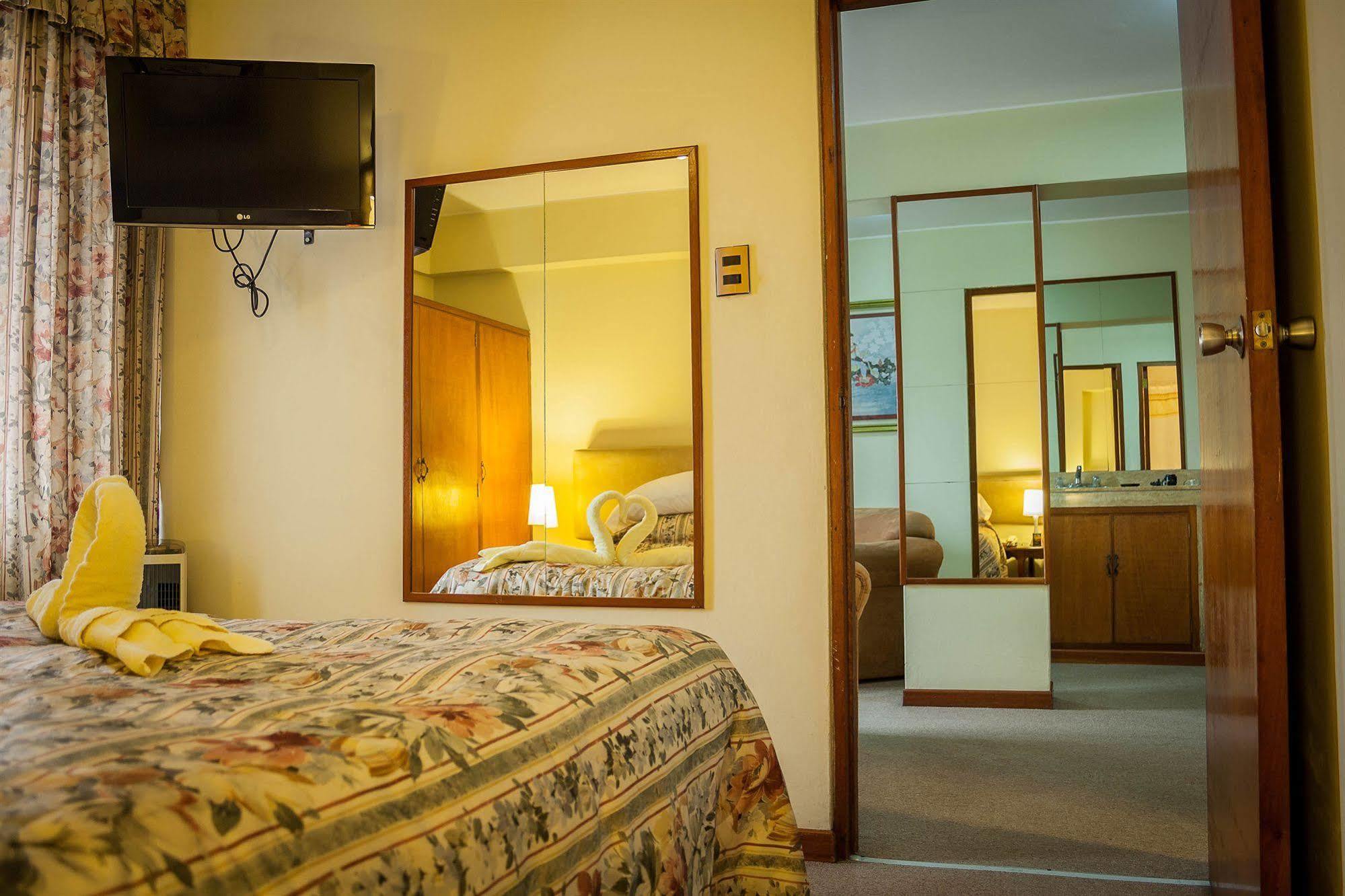 Hotel Melodia Лима Екстериор снимка